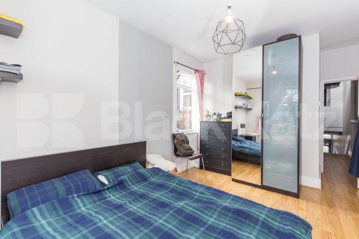 5 bedroom house located close to station and amenities  Falkland Road, Turnpike Lane